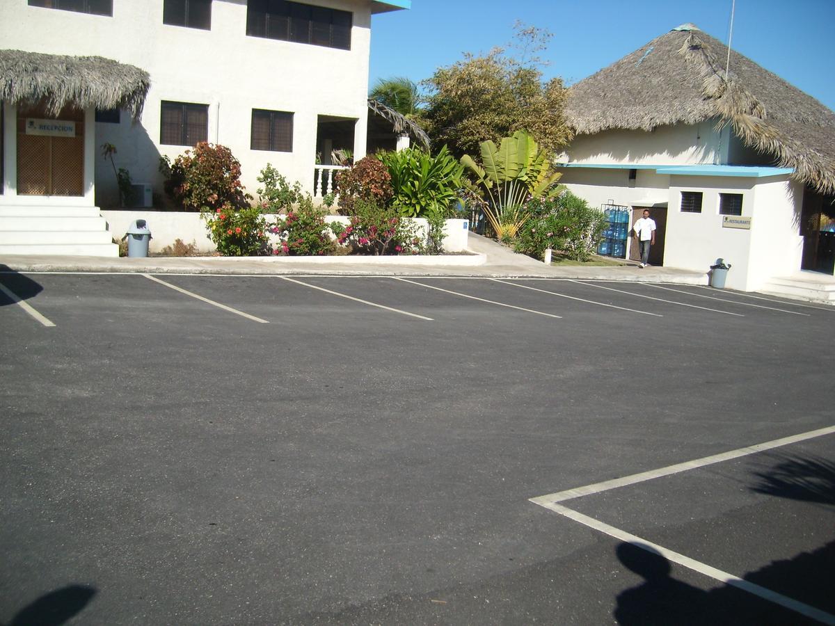 Hotel Playazul Barahona Exteriör bild